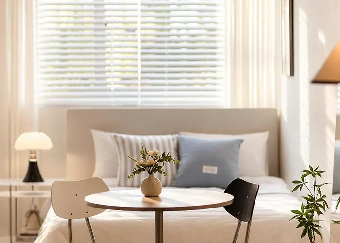 Apartment On West ㅣ New Openㅣ Station & Arex 5min Walk ㅣ Elevator Seoul