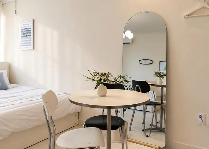 On West ㅣ New Openㅣ Station & Arex 5min Walk ㅣ Elevator Apartment *