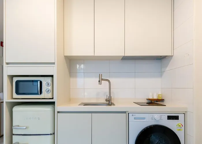On West ㅣ New Openㅣ Station & Arex 5min Walk ㅣ Elevator Apartment Seoul