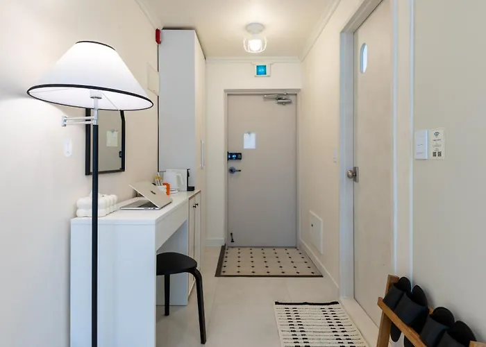 On West ㅣ New Openㅣ Station & Arex 5min Walk ㅣ Elevator Apartment
