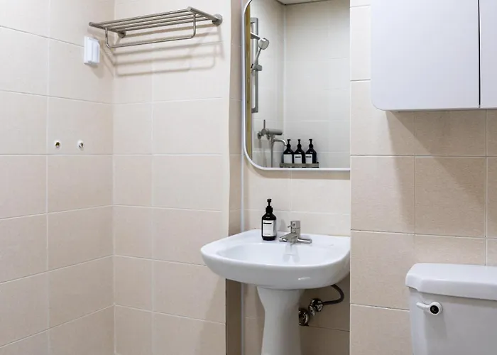 Apartment On West ㅣ New Openㅣ Station & Arex 5min Walk ㅣ Elevator